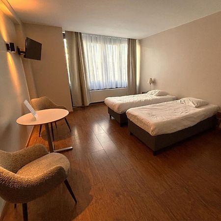 Escale Hotel Saint-Gilles Εξωτερικό φωτογραφία