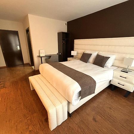 Escale Hotel Saint-Gilles Εξωτερικό φωτογραφία