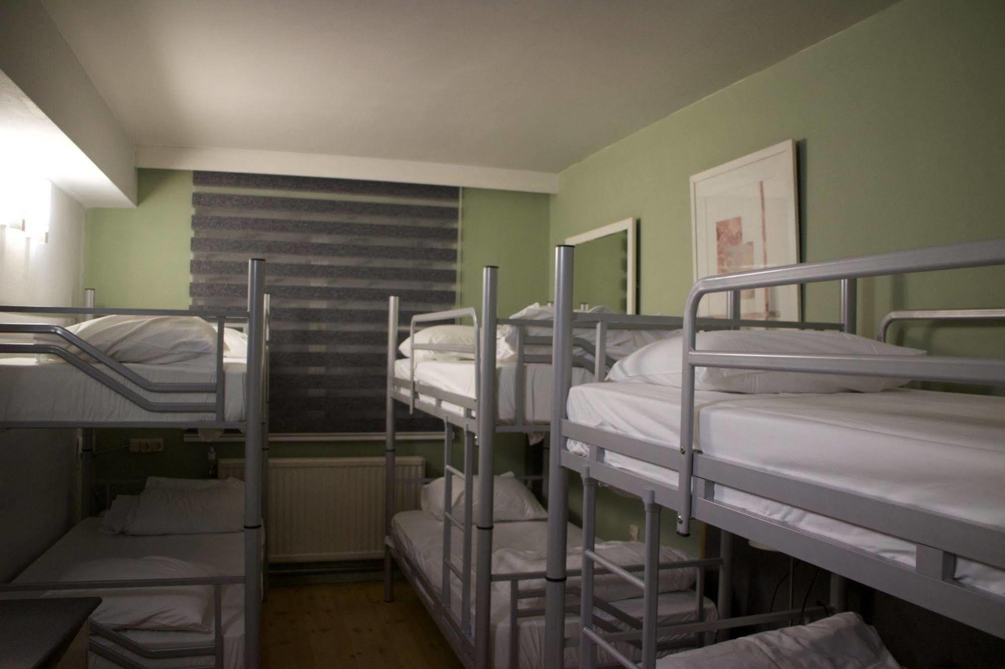 Escale Hotel Saint-Gilles Εξωτερικό φωτογραφία